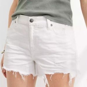 NWT Aerie Women’s White Distressed Denim Shorts - Size XXL